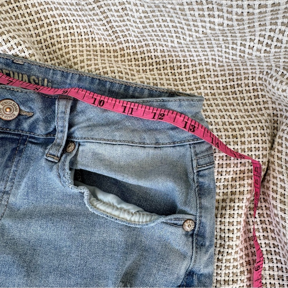 Rewash Distressed Denim Bermuda Shorts Size 3 Juniors 26 Waist Raw Hem Stretch - Picture 6 of 11